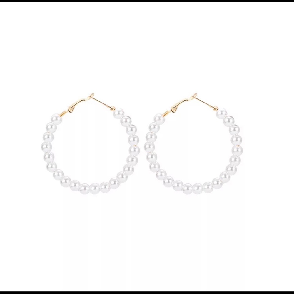 White Pearl & Gold Hoop Earrings NWT